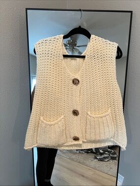 Amazon Cream Chunky Knit Buttoned Vest with Pockets